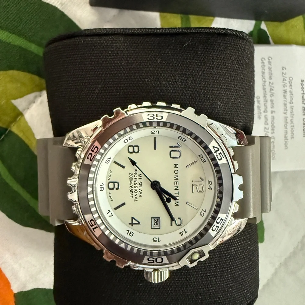 Momentum Men's Grey Silicone Strap Dive Watch - Grey - Picture 1 of 5